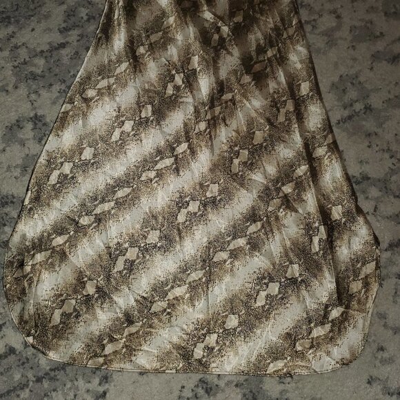 VTG Cinema Exoile Natural Tones Nightgown || Med || EUC - Picture 8 of 13